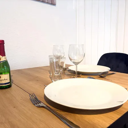 Schöne Für 4 Gäste An Der Eilenriede Mit Kostenlosen Parkplätzen * Hanóver